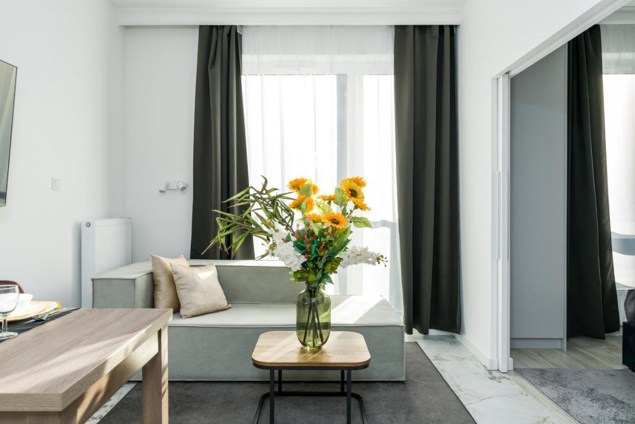 Apartments Poznan Chwaliszewo Residence With Free Garage By Noclegi Renters Eksteriør billede